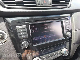 2018 Nissan Rogue SV – miniatura 27