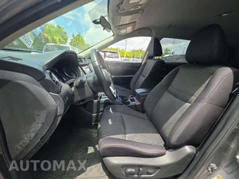 2018 Nissan Rogue SV – miniatura 6