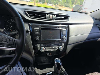 2018 Nissan Rogue SV – miniatura 7