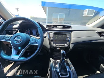 2018 Nissan Rogue SV – miniatura 11