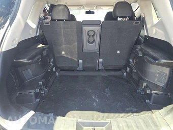 2018 Nissan Rogue SV – miniatura 16