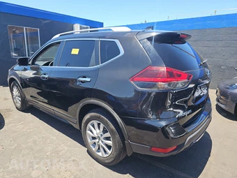 2018 Nissan Rogue SV – miniatura 6