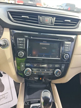 2018 Nissan Rogue SV - miniatura 11