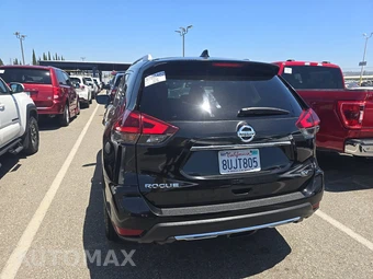 2018 Nissan Rogue SV – miniatura 5
