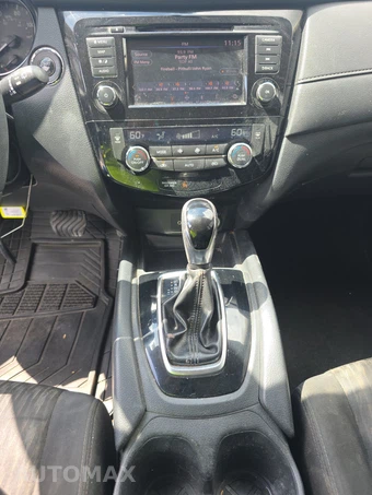 2018 Nissan Rogue SV - miniatura 11