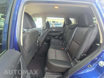 2018 Nissan Rogue SV – miniatura 13