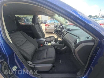 2018 Nissan Rogue SV – miniatura 18