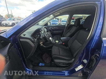 2018 Nissan Rogue SV – miniatura 6