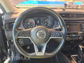 2018 Nissan Rogue SV – miniatura 10
