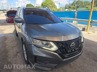 2018 Nissan Rogue SV – miniatura 3