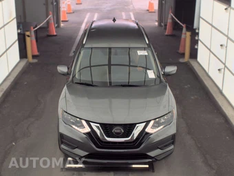 2018 Nissan Rogue SV – miniatura 2