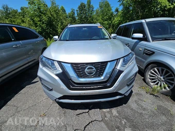 2018 Nissan Rogue SV – miniatura 2
