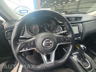 2018 Nissan Rogue SV – miniatura 10
