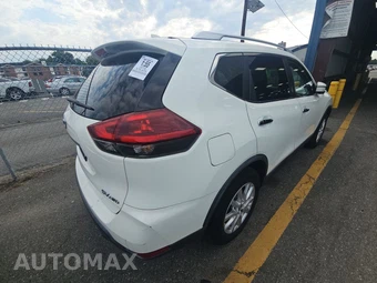 2018 Nissan Rogue SV – miniatura 4