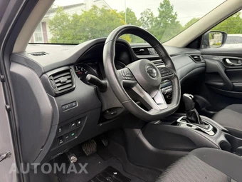 2018 Nissan Rogue SV – miniatura 10