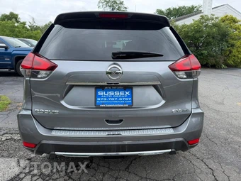 2018 Nissan Rogue SV – miniatura 5