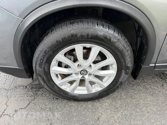 2018 Nissan Rogue SV – miniatura 9