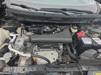 2018 Nissan Rogue SV – miniatura 18