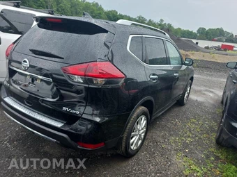 2018 Nissan Rogue SV – miniatura 4