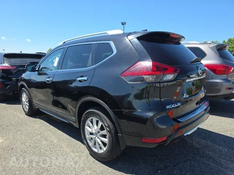 2018 Nissan Rogue SV – miniatura 6