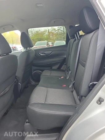 2018 Nissan Rogue SV – miniatura 16