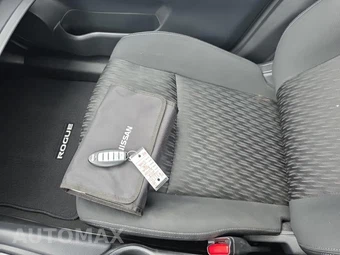 2018 Nissan Rogue SV – miniatura 21