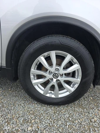 2018 Nissan Rogue SV – miniatura 9