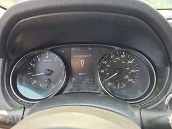 2018 Nissan Rogue SV – miniatura 6