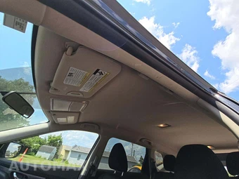 2018 Nissan Rogue SV – miniatura 8