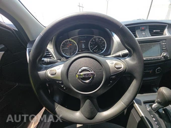 2018 Nissan Sentra S – miniatura 10