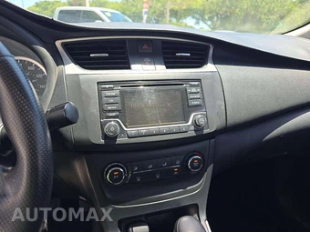 2018 Nissan Sentra S – miniatura 10