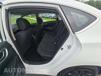 2018 Nissan Sentra S – miniatura 13
