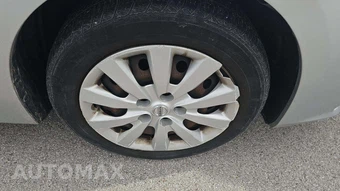 2018 Nissan Sentra S – miniatura 21