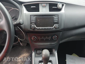 2018 Nissan Sentra S – miniatura 11