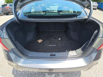 2018 Nissan Sentra S - miniatura 14