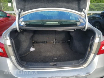 2018 Nissan Sentra S – miniatura 16