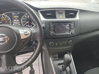 2018 Nissan Sentra S - miniatura 11