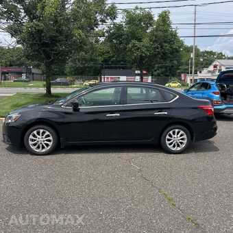 2018 Nissan Sentra SV - miniatura 8