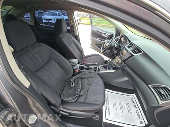 2018 Nissan Sentra SV – miniatura 15