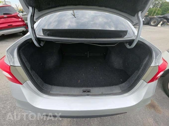 2018 Nissan Sentra SV – miniatura 14