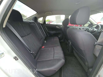 2018 Nissan Sentra SV – miniatura 16
