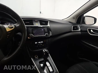 2018 Nissan Sentra SV – miniatura 11