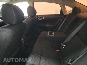 2018 Nissan Sentra SV – miniatura 13
