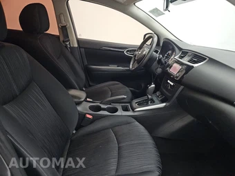 2018 Nissan Sentra SV – miniatura 8
