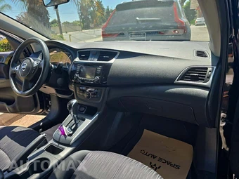 2018 Nissan Sentra SV – miniatura 19
