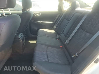 2018 Nissan Sentra SV – miniatura 13