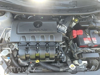 2018 Nissan Sentra SV – miniatura 14