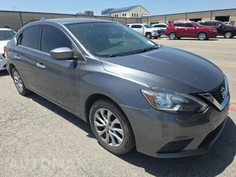 2018 Nissan Sentra SV – miniatura 3