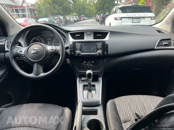 2018 Nissan Sentra SV - miniatura 10