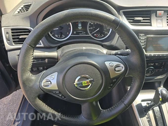 2018 Nissan Sentra SV – miniatura 10